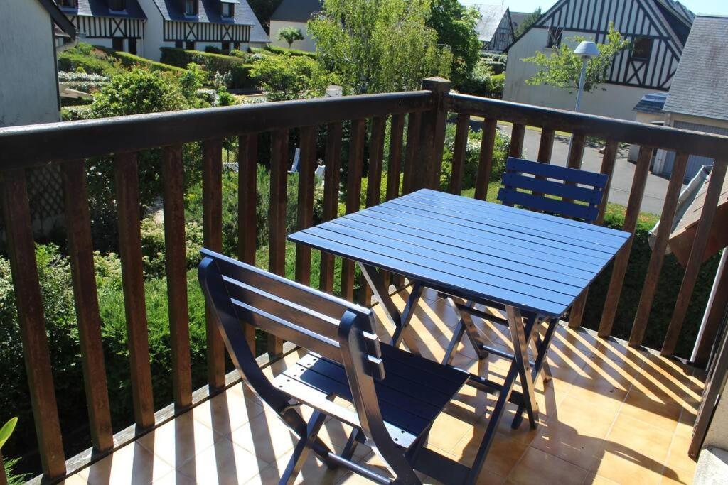 Cabourg, Appartement T2 Acces Direct Mer Exterior photo