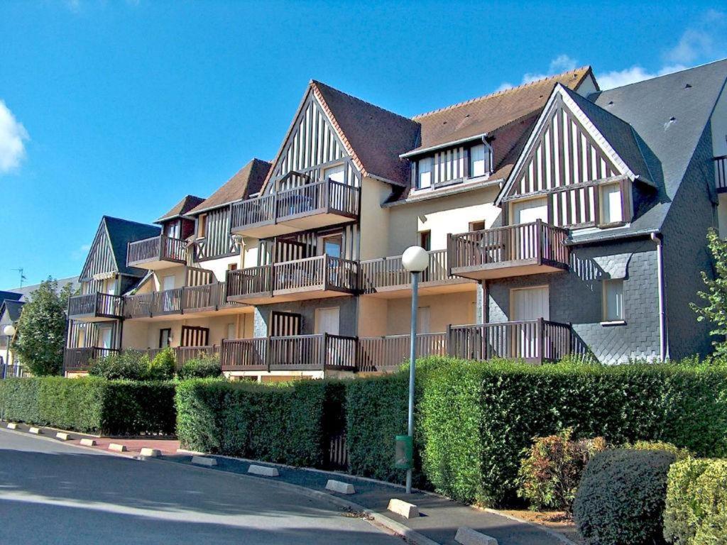 Cabourg, Appartement T2 Acces Direct Mer Exterior photo